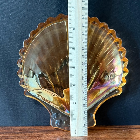 Glass Seashell Trinket/Candy Dish - Picture 2 of 9